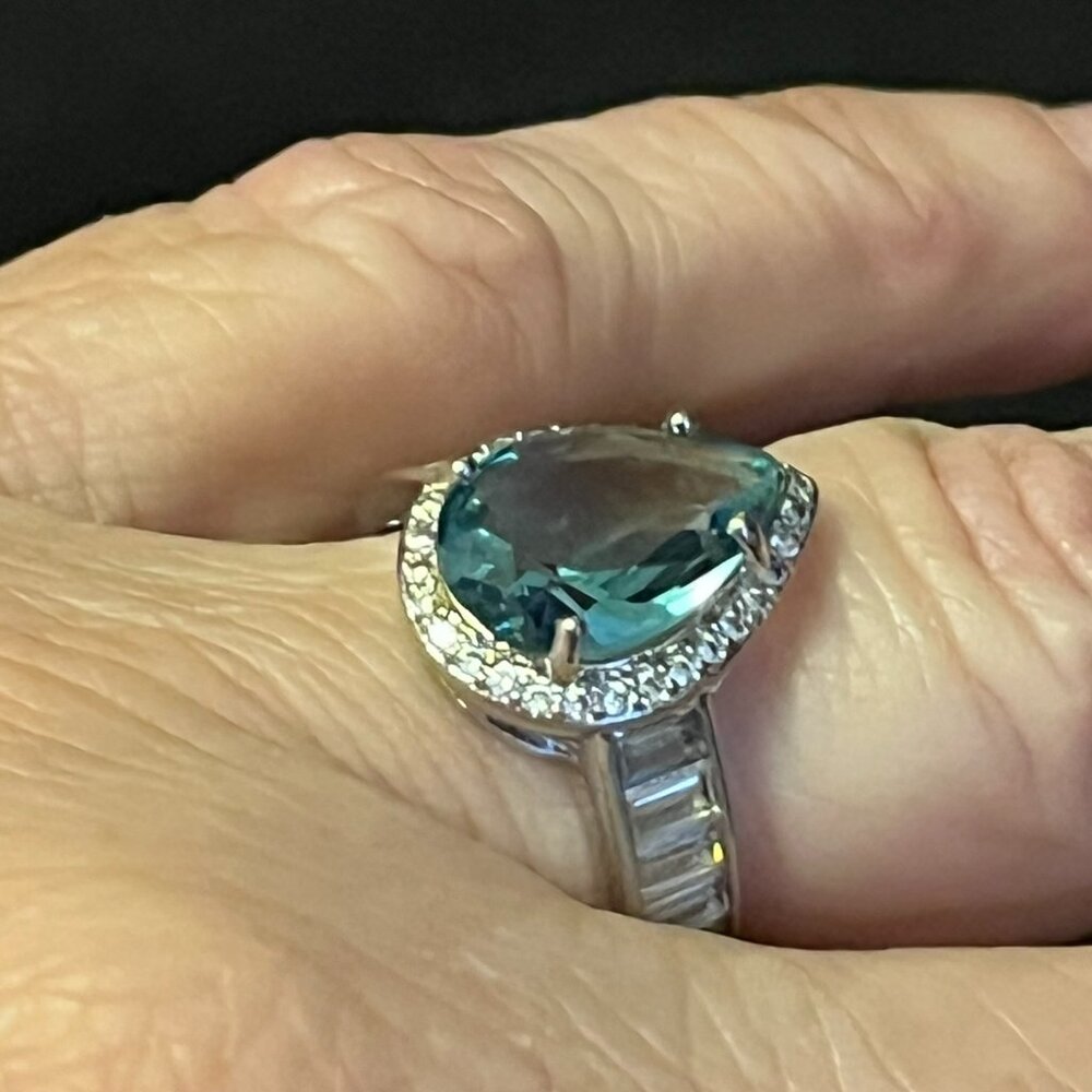 Sterling Silver Pear‑Shaped Simulated Blue Topaz Ring – Size 8.5, Stamped 925 - Picture 5 of 8
